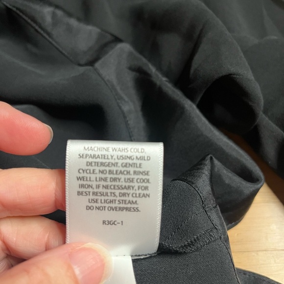 EUC Eileen Fisher- 100% Silk Black Dress. Size M - Picture 6 of 7